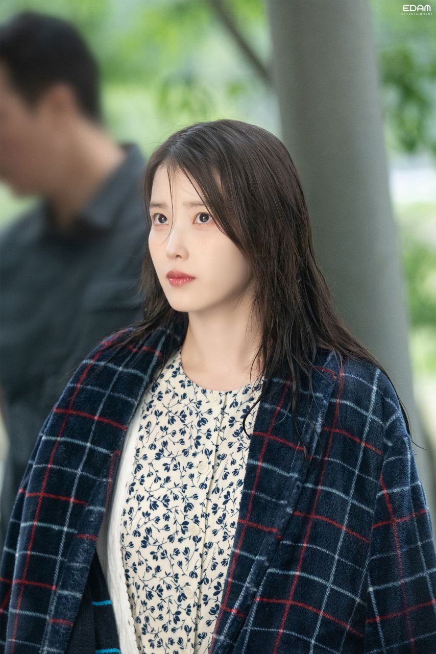 아이유 ‘Never Ending Story’ MV 비하인드
