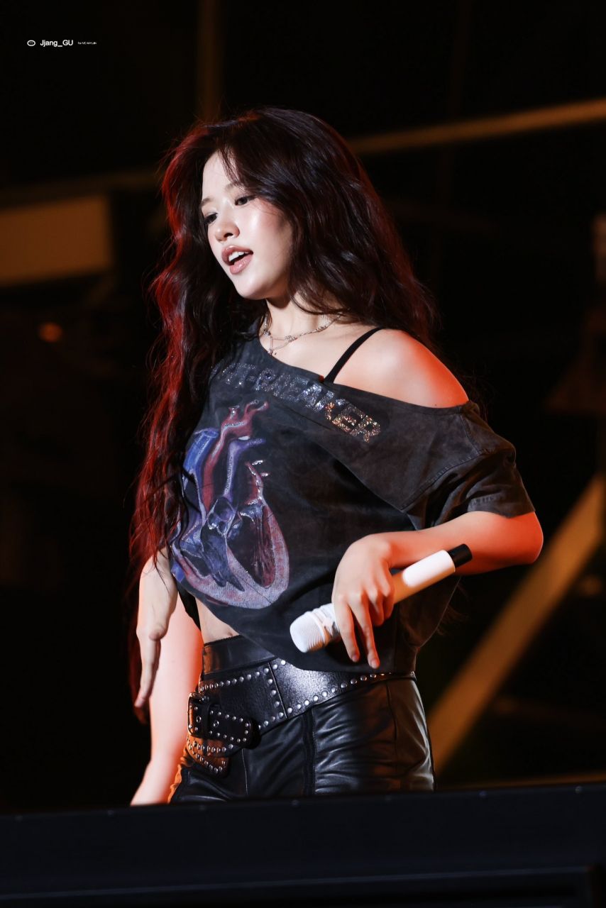 [아이브]  안유진 .... KTPOP