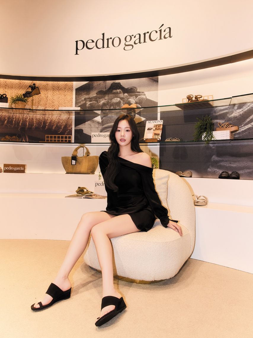 김민설