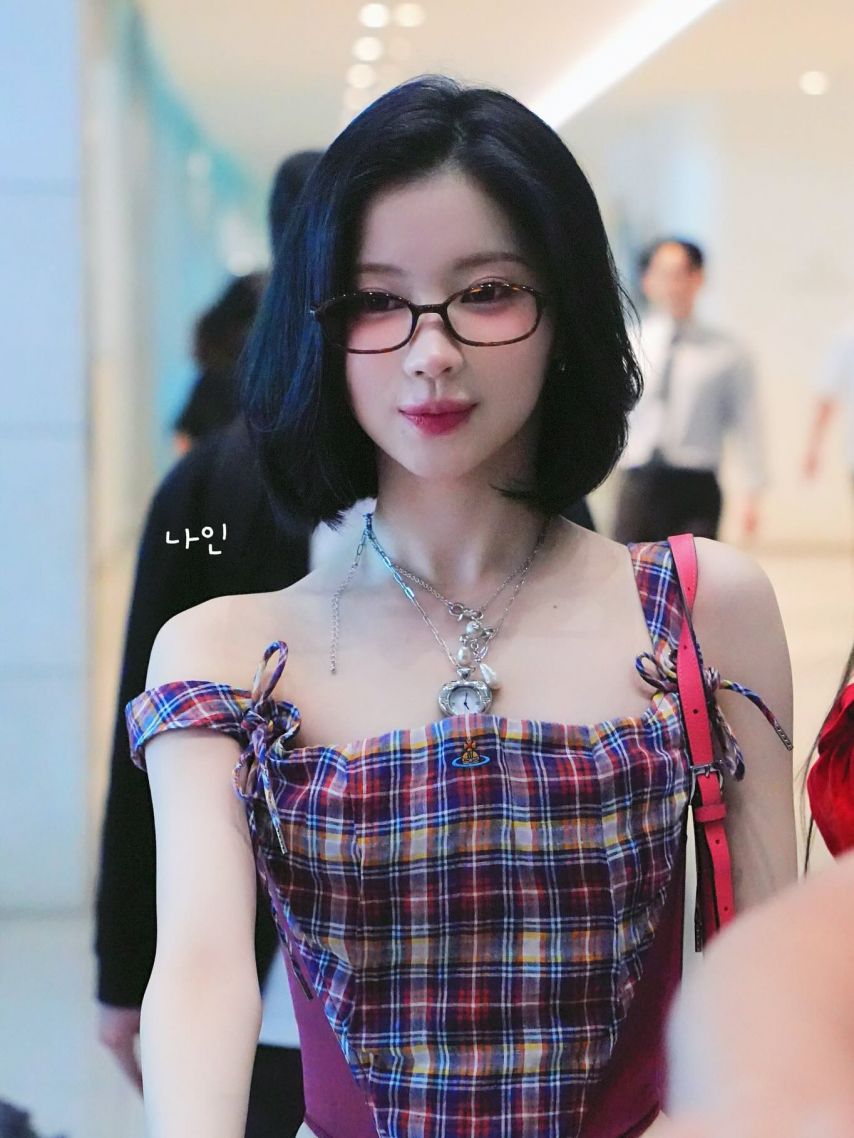 BABYMONSTER (베이비몬스터) 아사