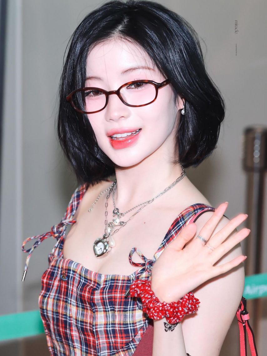 BABYMONSTER (베이비몬스터) 아사