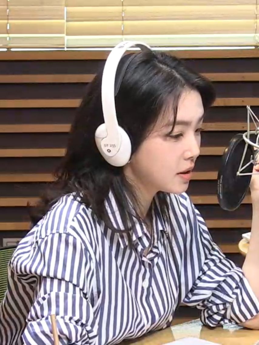 강지영 아나운서