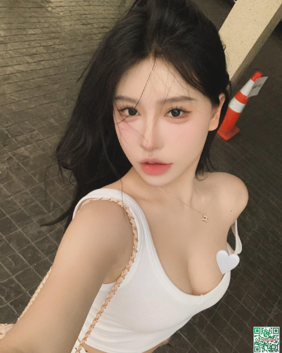 엘사, 여배우 못지 않은 미모와 아우라