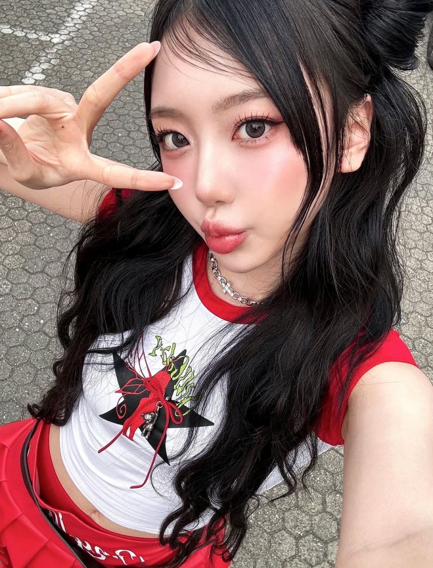 BADVILLAIN (배드빌런) 윤서
