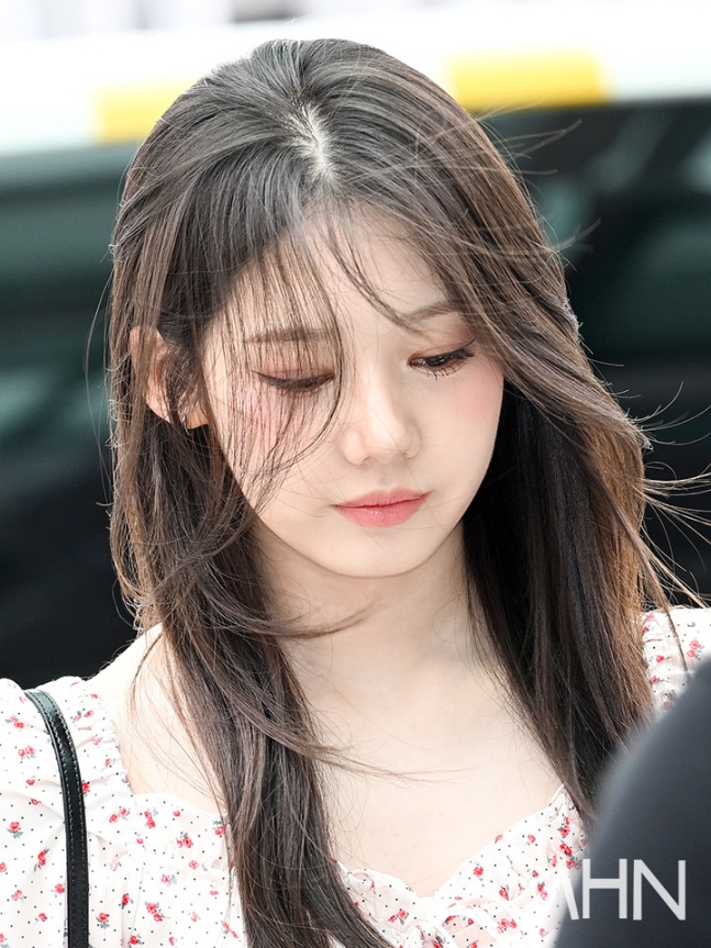 베이비몬스터 로라