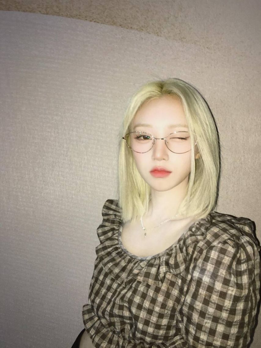 여자아이들 우기