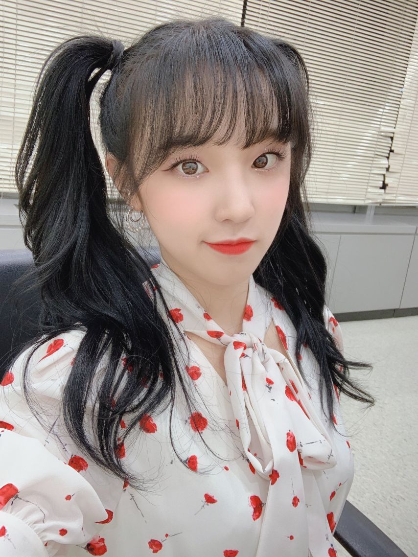여자아이들 우기