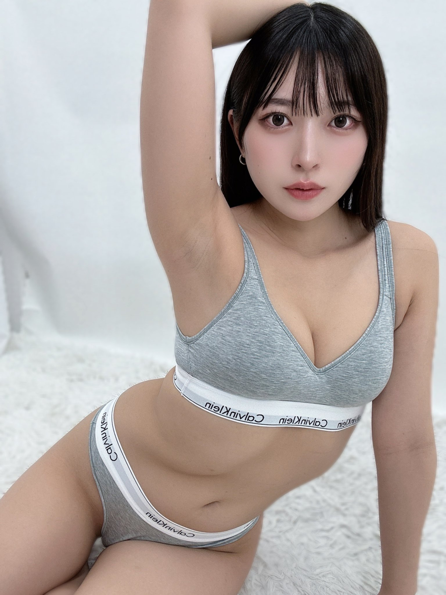 되는 여자만 입을 수 있는 특권, 캘빈 클라인 은꼴사