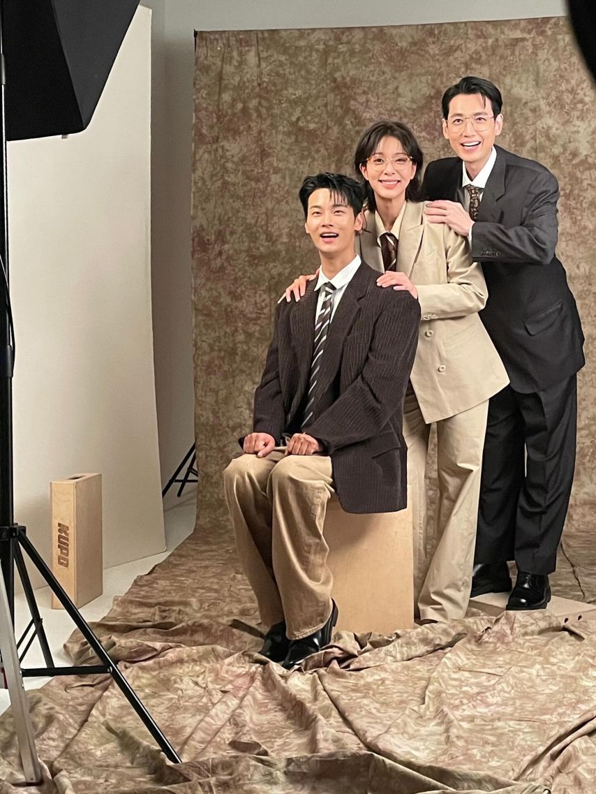 설인아 인별 with 정경호 차학연