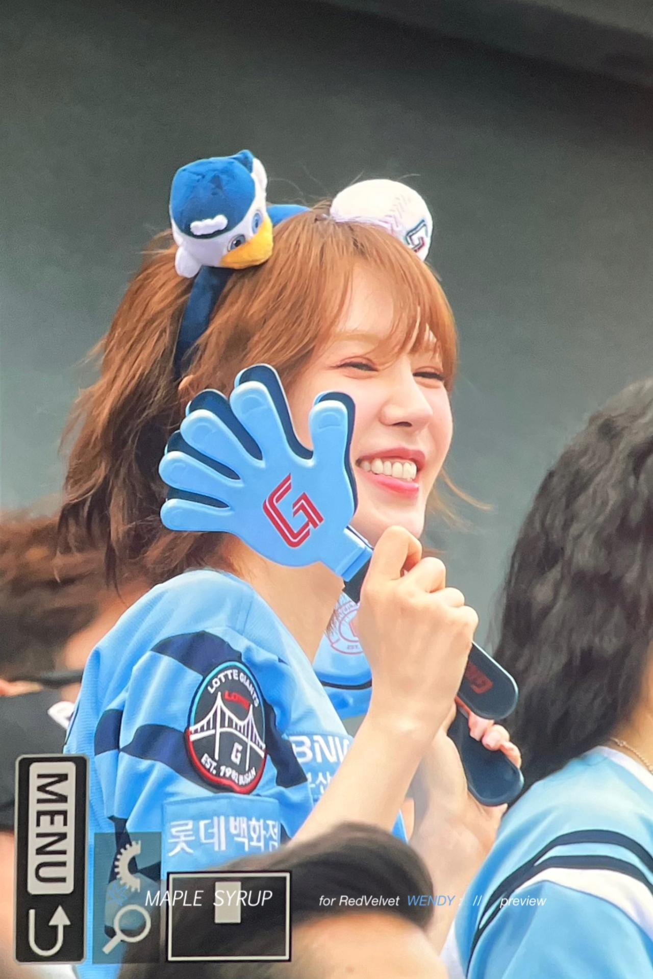 롯데 자이언츠 시구자 레드벨벳 웬디