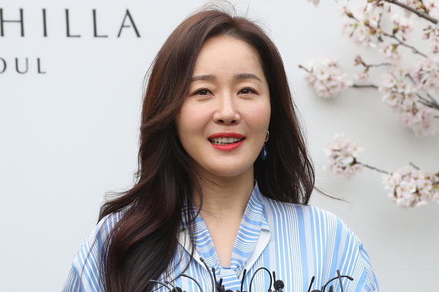 엄지원