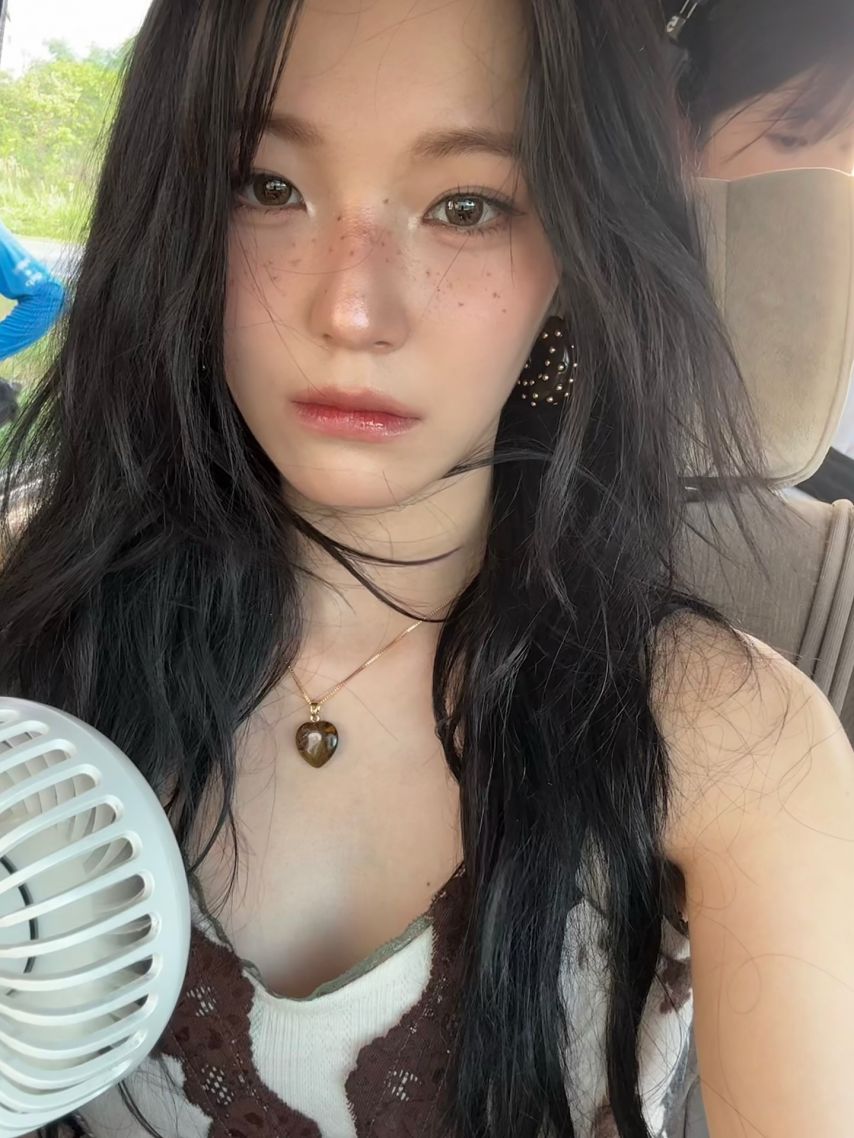 프로미스나인 송하영,이나경,백지헌