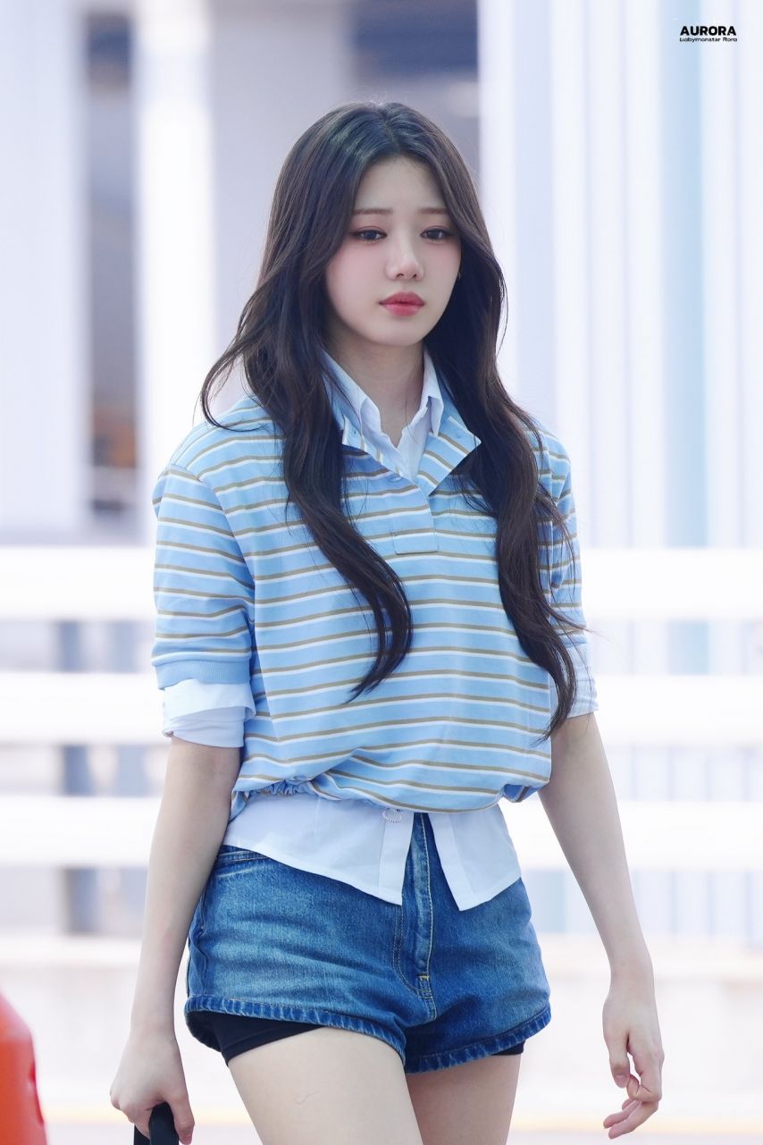 베이비몬스터 로라