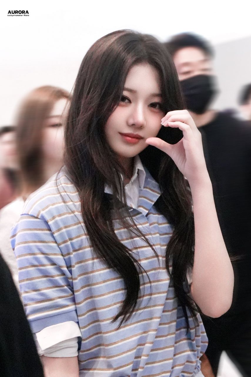 베이비몬스터 로라