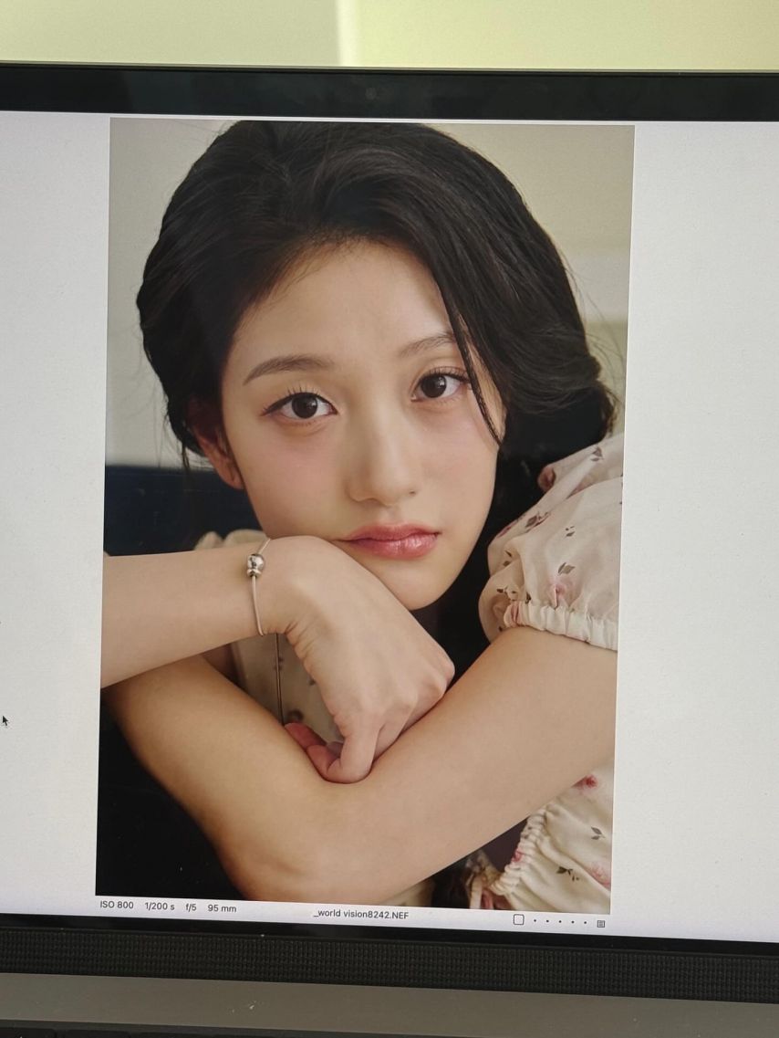 프로미스나인 이채영,이서연