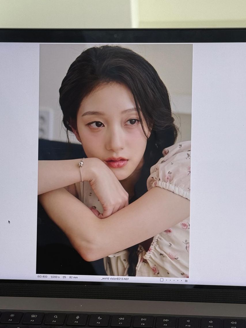 프로미스나인 이채영,이서연