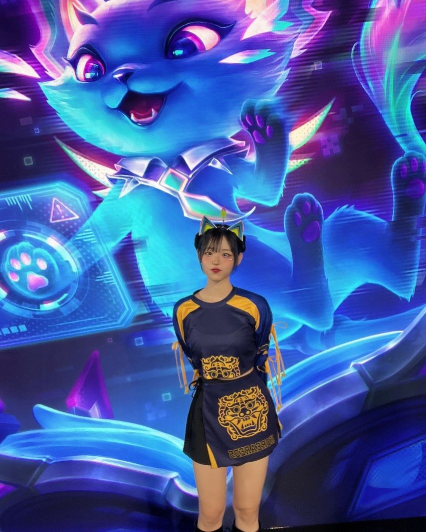 qwer 히나