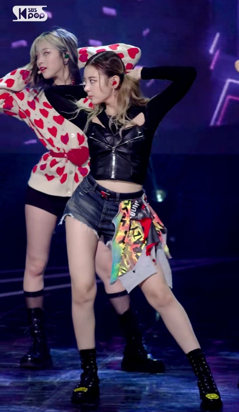 ITZY 리아