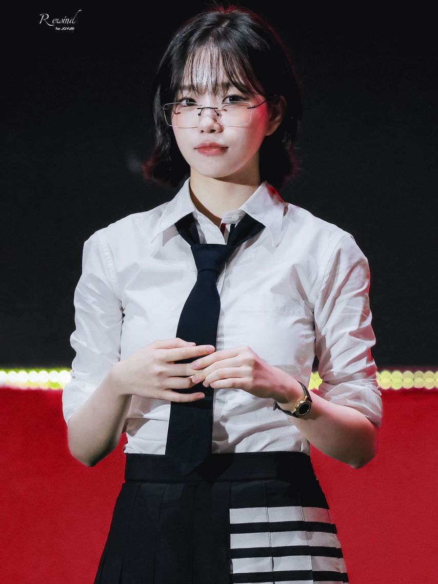 조유리