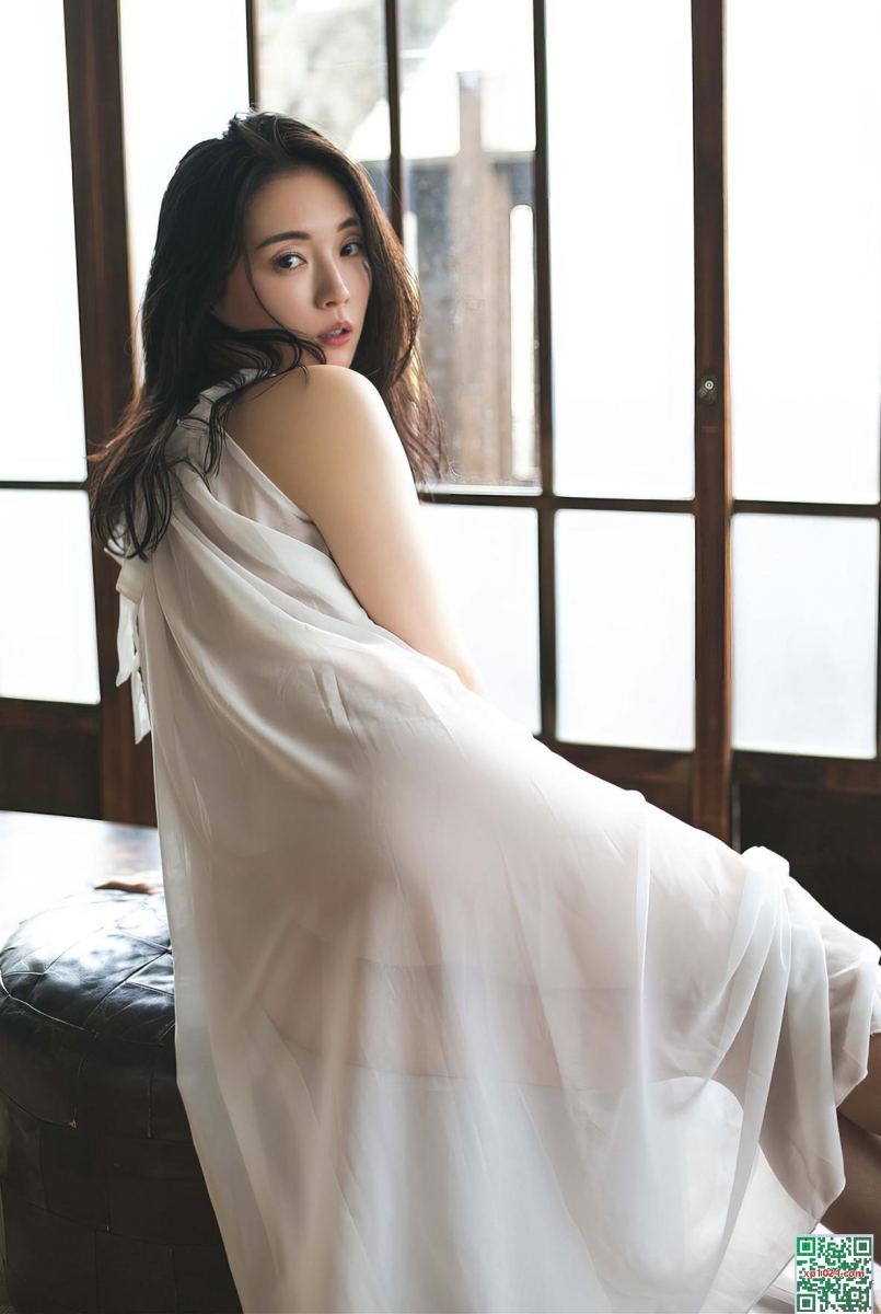 소노 미야코 : 순백의 청순미와 진한 관능미의 조화