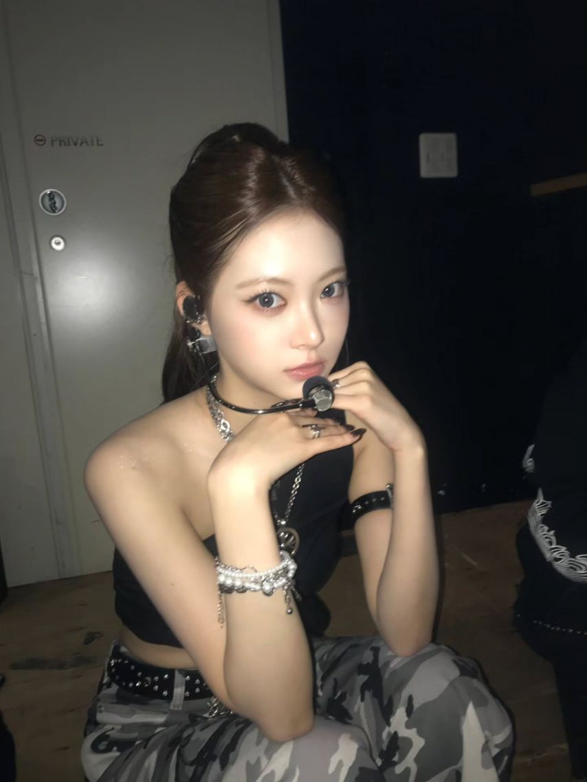 르세라핌 카즈하,홍은채