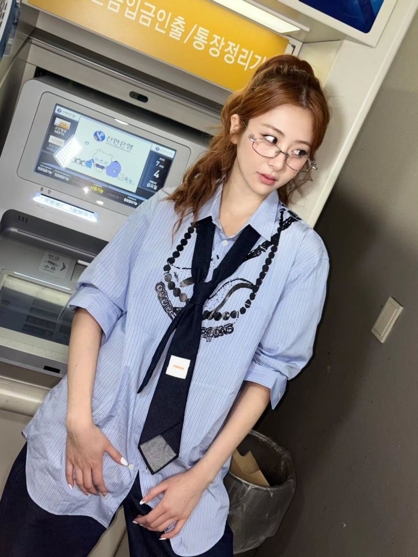 르세라핌 허윤진