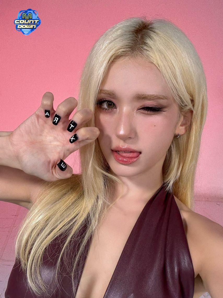 전소미 엠카 & X