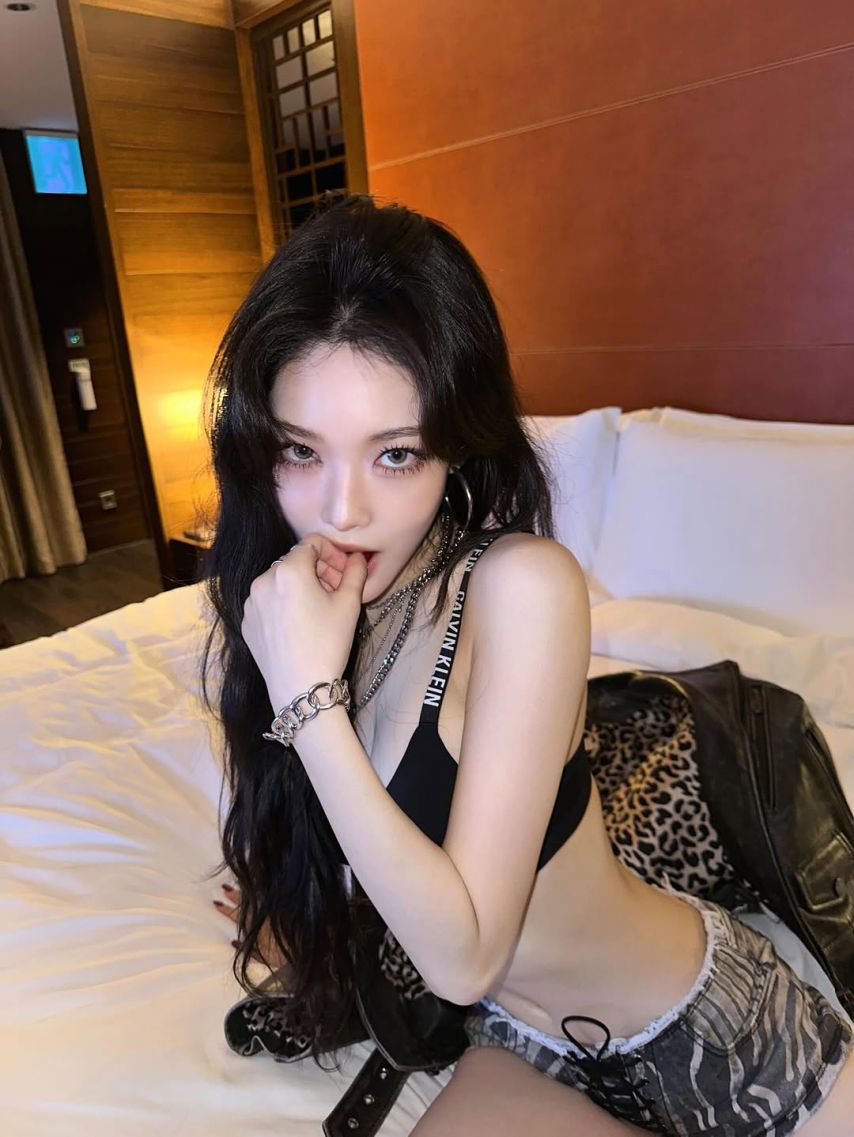 청하 인스타그램 업데이트.jpg