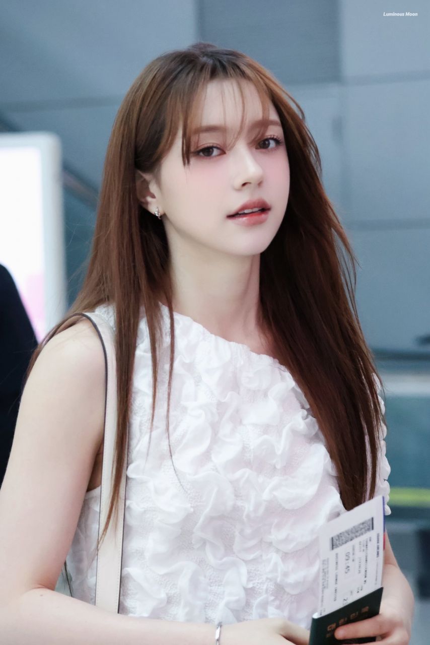 피프티피프티 문샤넬