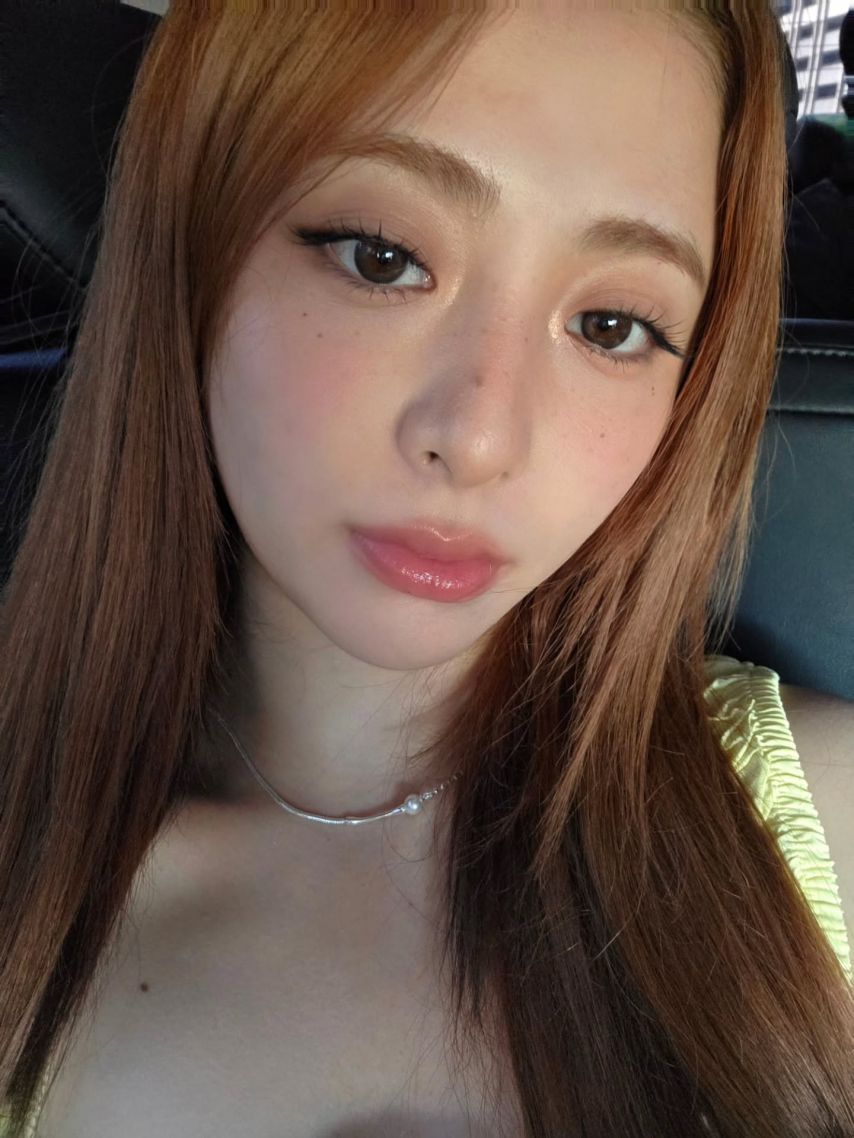 르세라핌 허윤진