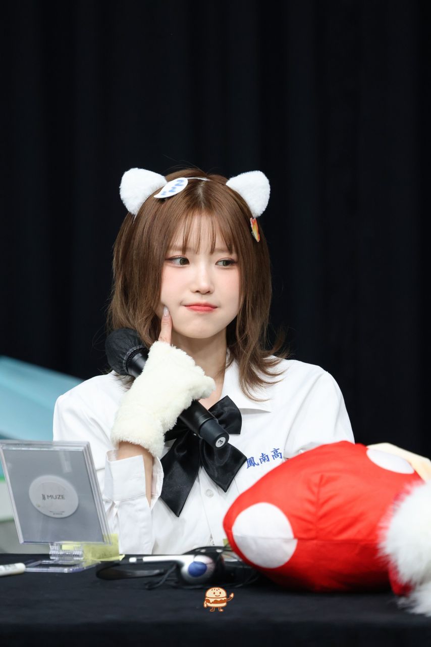 프로미스나인 송하영