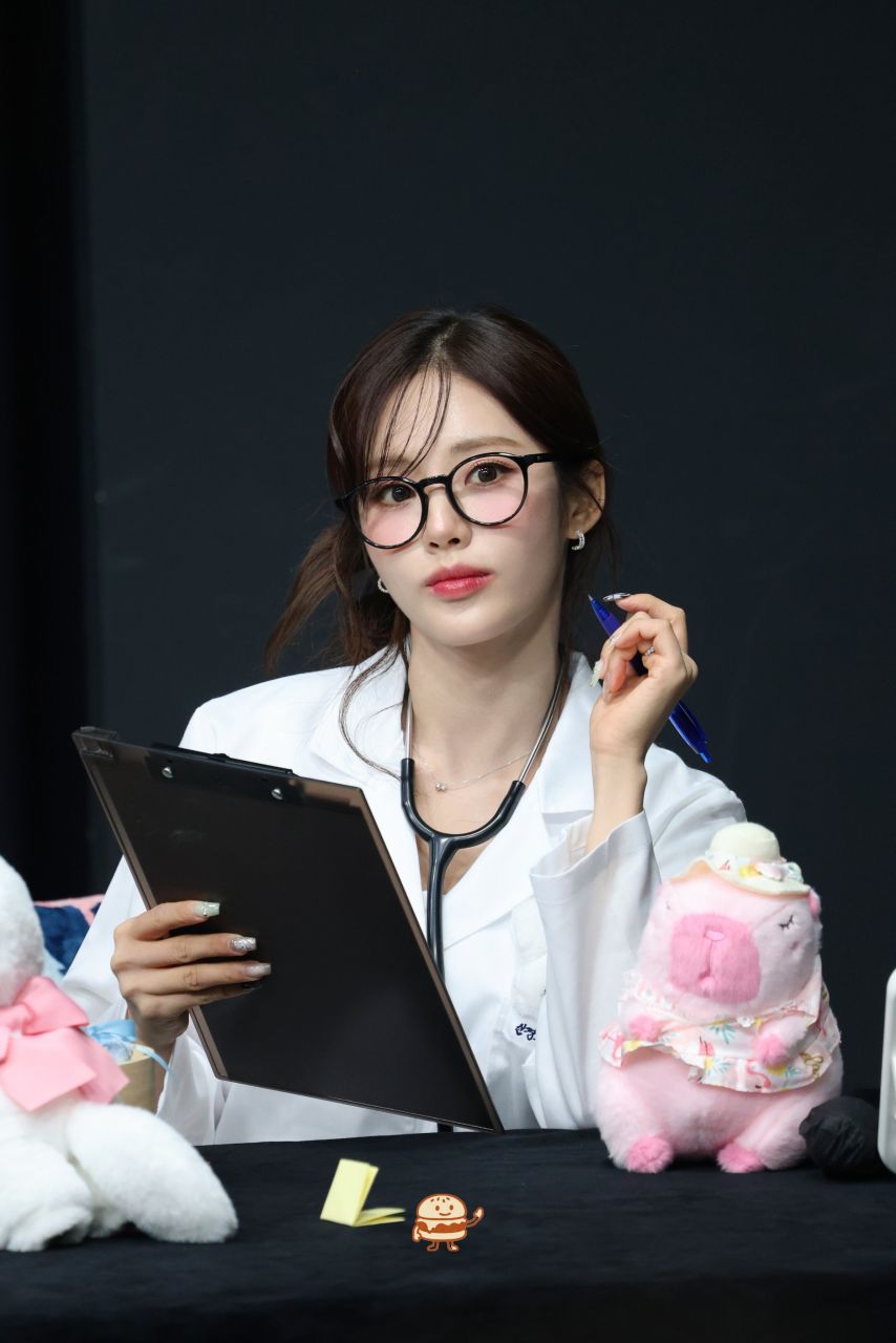 프로미스나인 박지원