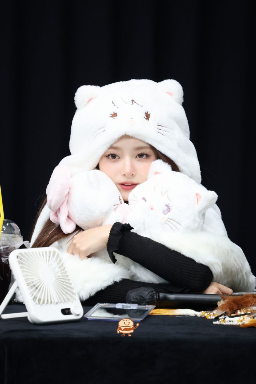 프로미스나인 이나경