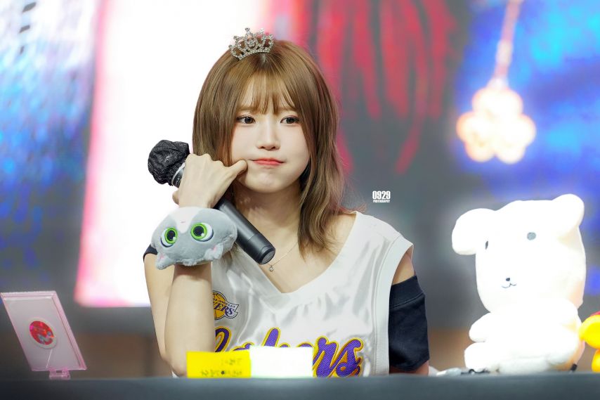 프로미스나인 송하영