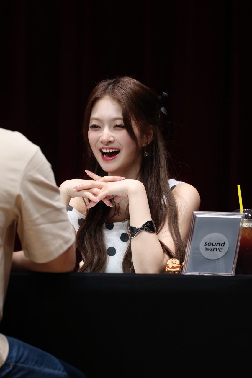 프로미스나인 이나경