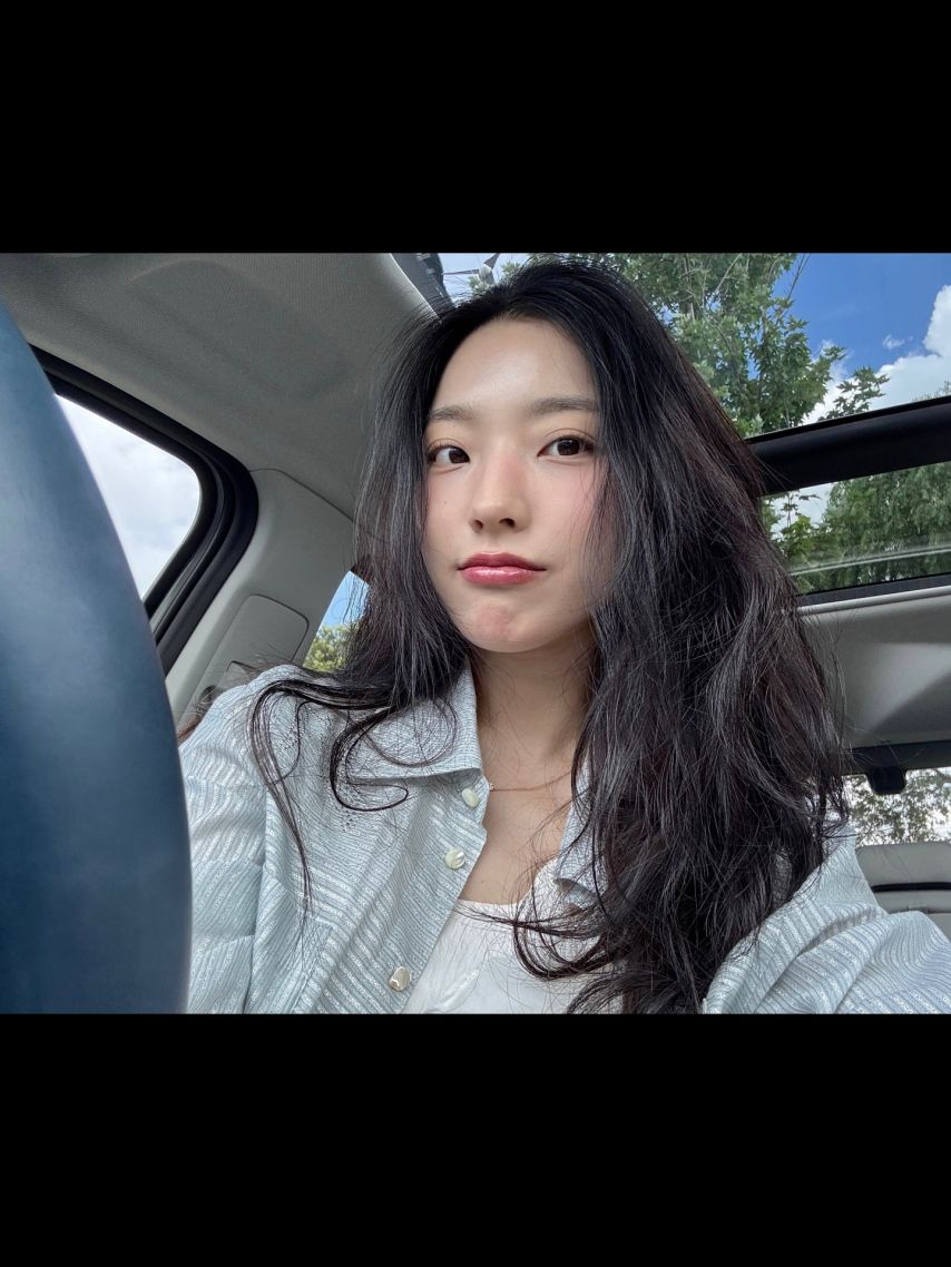 프로미스나인 이채영,이새롬