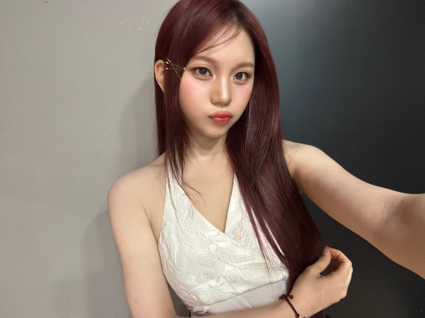 VIVIZ 엄지