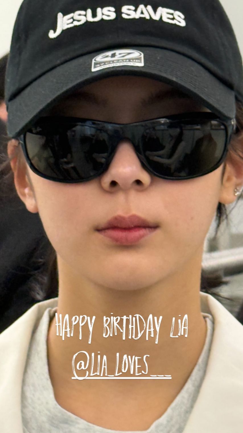 ITZY 리아 생일