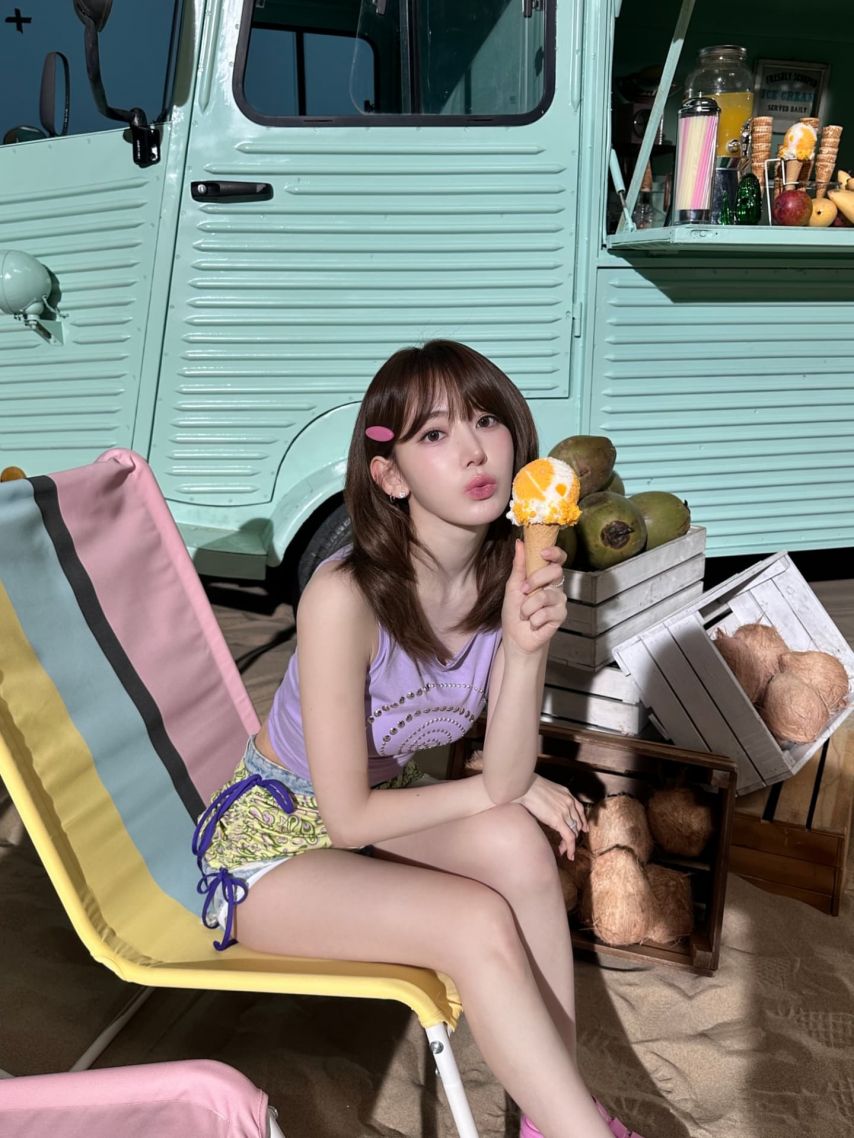 르세라핌 사쿠라,허윤진,카즈하,홍은채