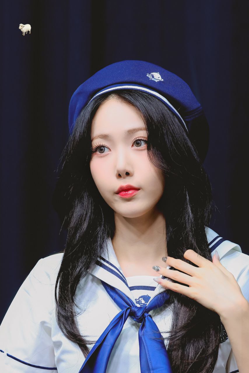 VIVIZ 신비