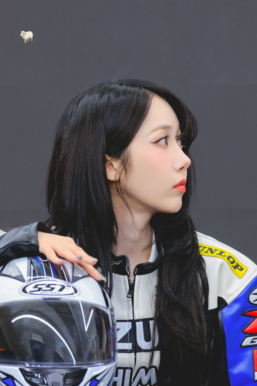 VIVIZ 신비