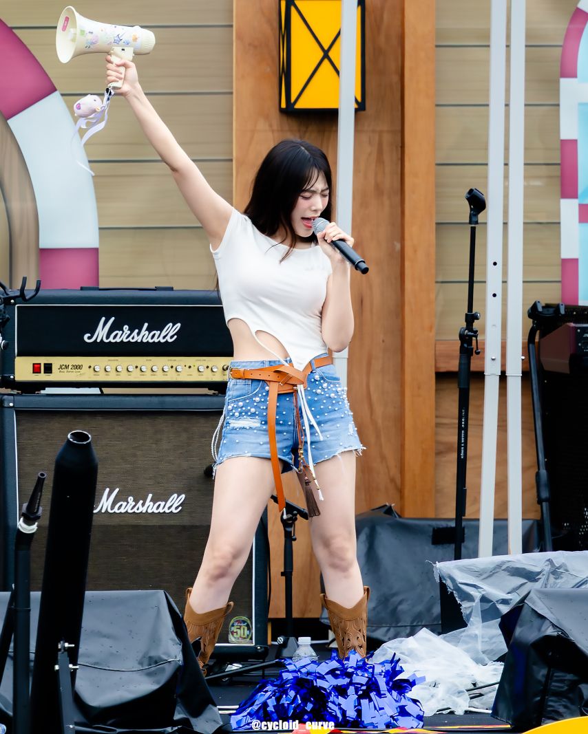 QWER 시연