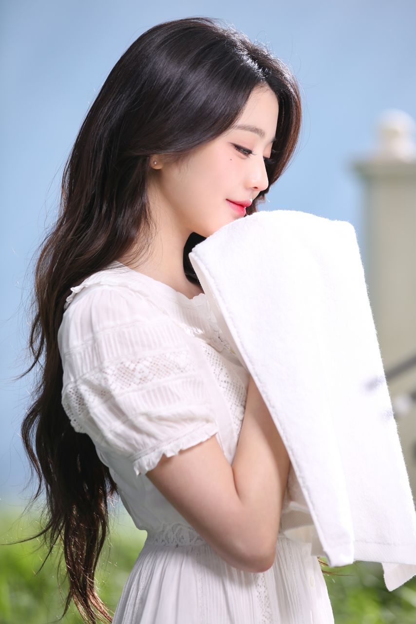 아이브 장원영 X ‘다우니’ 광고 촬영 현장 비하인드