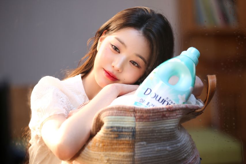 아이브 장원영 X ‘다우니’ 광고 촬영 현장 비하인드