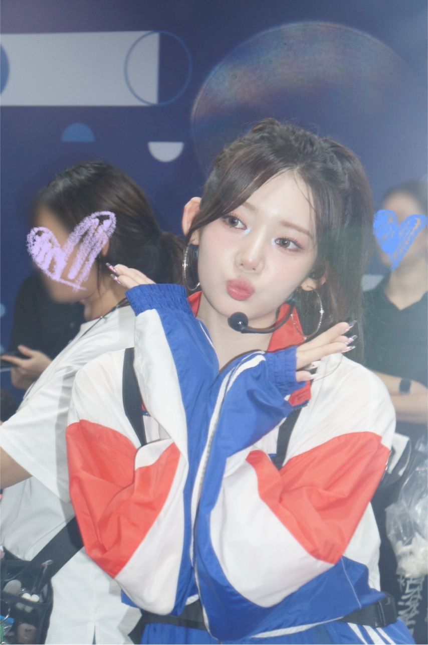 베이비몬스터 로라
