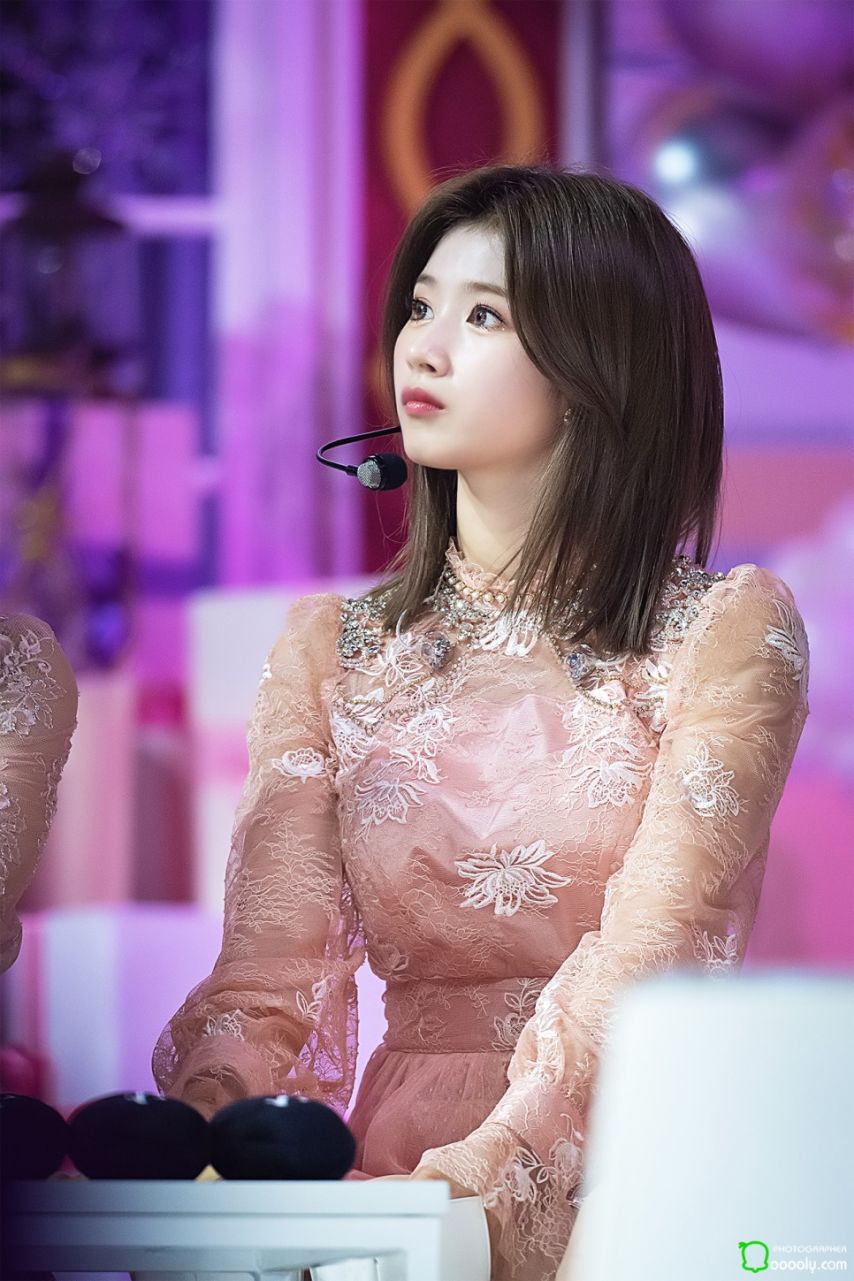 트와이스 사나