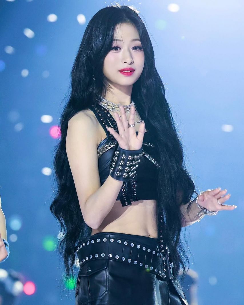 BABYMONSTER (베이비몬스터) 아현