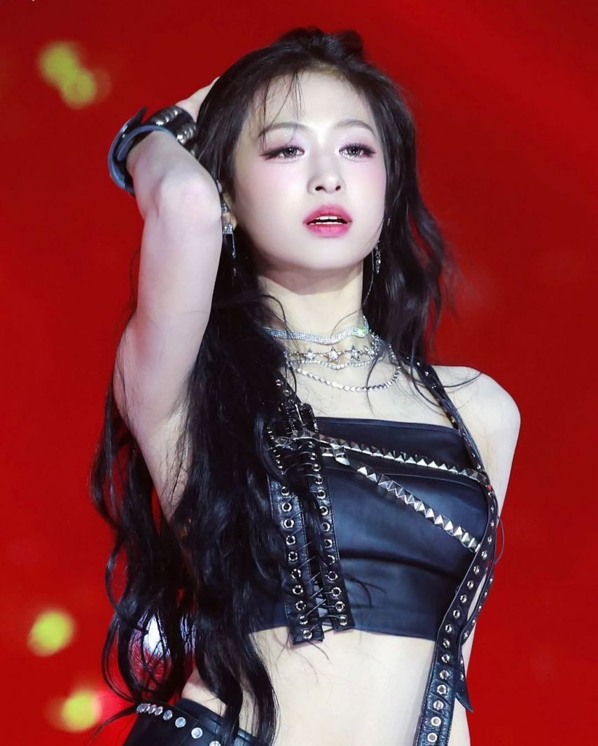 BABYMONSTER (베이비몬스터) 아현