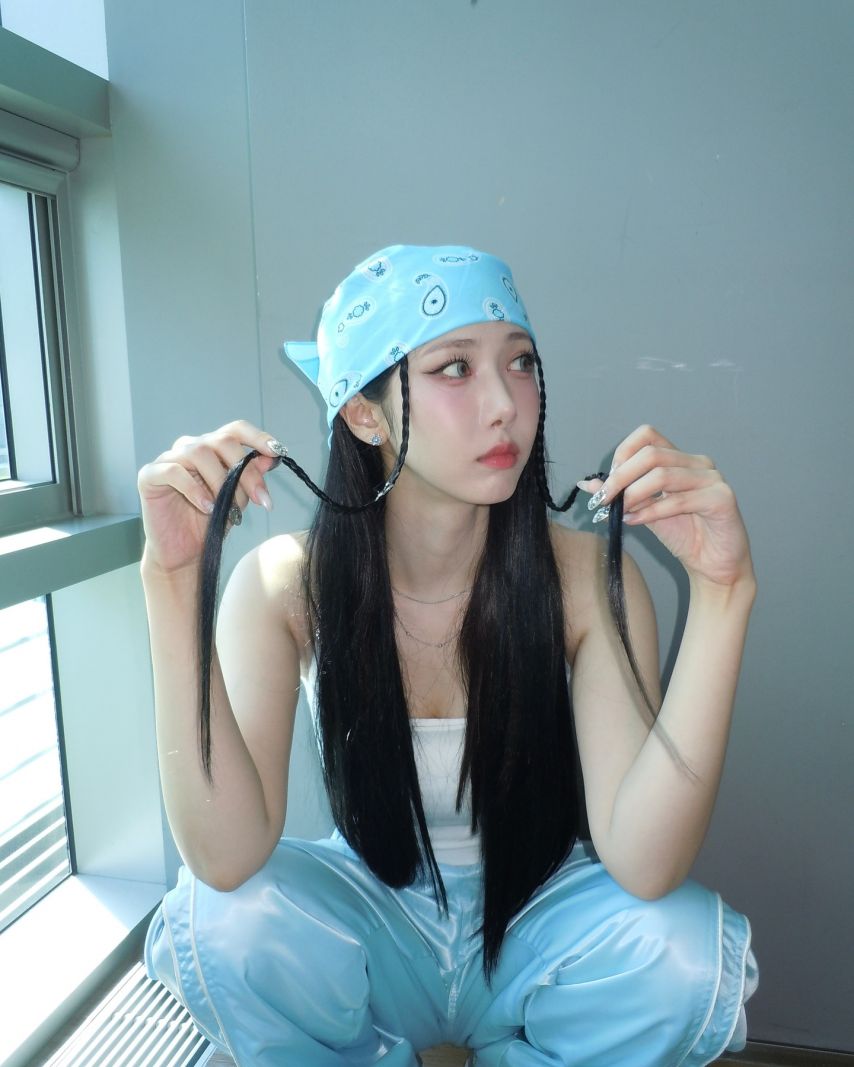 신비 VIVIZ비비지 인별