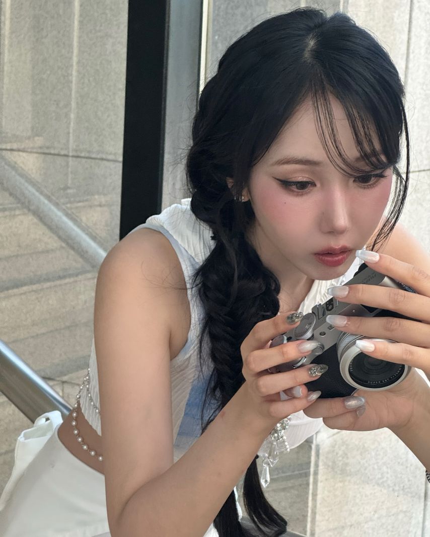 신비 VIVIZ비비지 인별